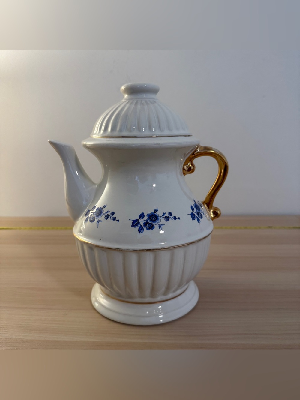 VTG White Ceramic Tea Pot Lamp Base Blue Flowers Gold Accent Cottagecore Rare